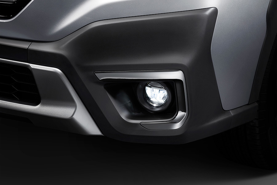 Sumuvalot Subaru Outbackissa, integroituna etupuskuriin.