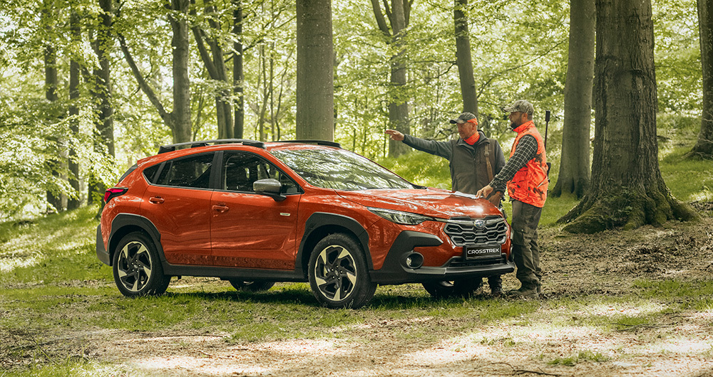 Subaru Crosstrek maastossa – ketterä metsästysauto nelivedolla, täydellinen metsäreissuille ja metsästysvarusteille.
